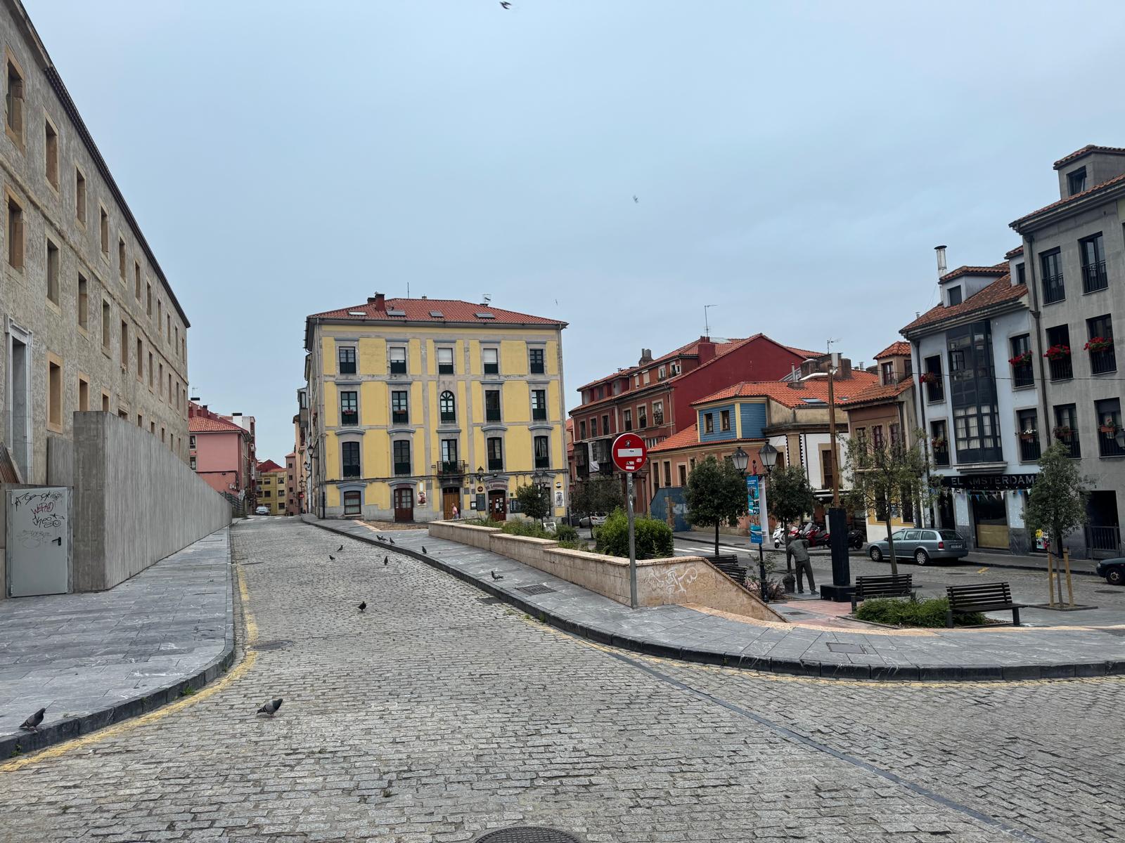 Plaza del Lavaderu en el barrio de Cimavilla